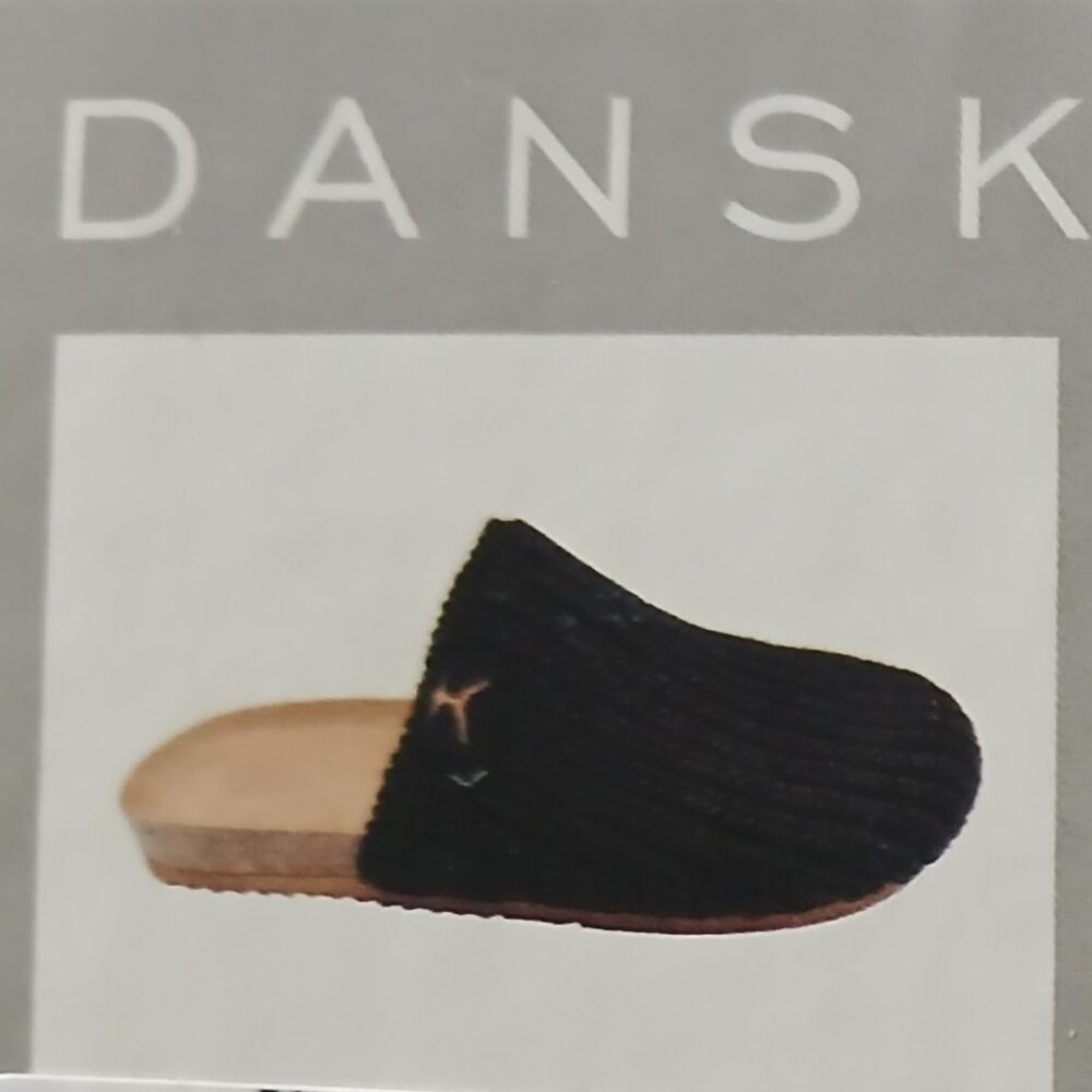 New Danskin Della Textured Knit Clog in Black 11M